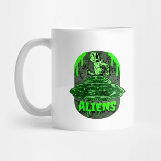 Aliens | Vintage Retro UFO | Old-school 1960 Cartoon Spaceman | Scary Green Slime Mug
